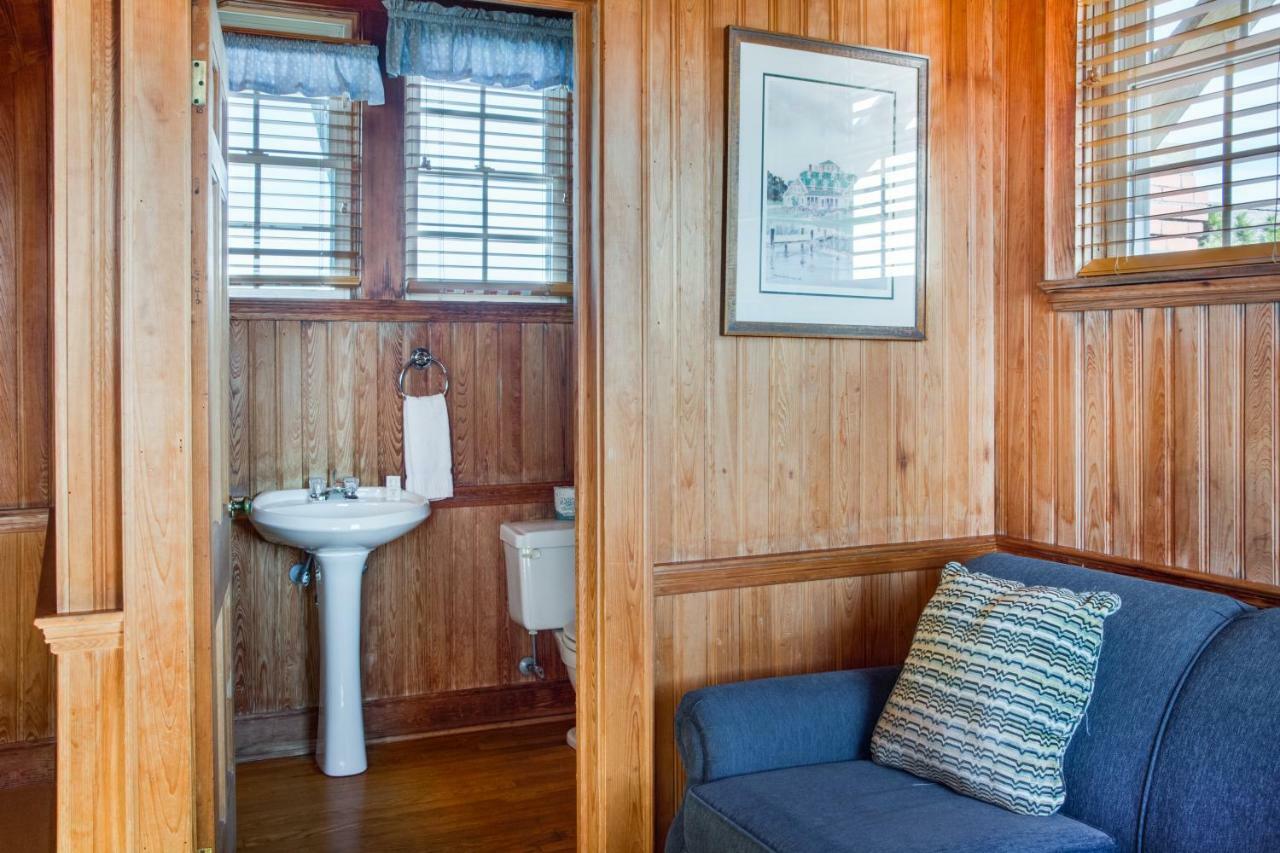 The Castle Bed And Breakfast Ocracoke Dış mekan fotoğraf